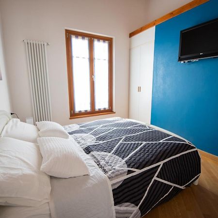 Appartamento Lago Blu 马内尔巴 外观 照片